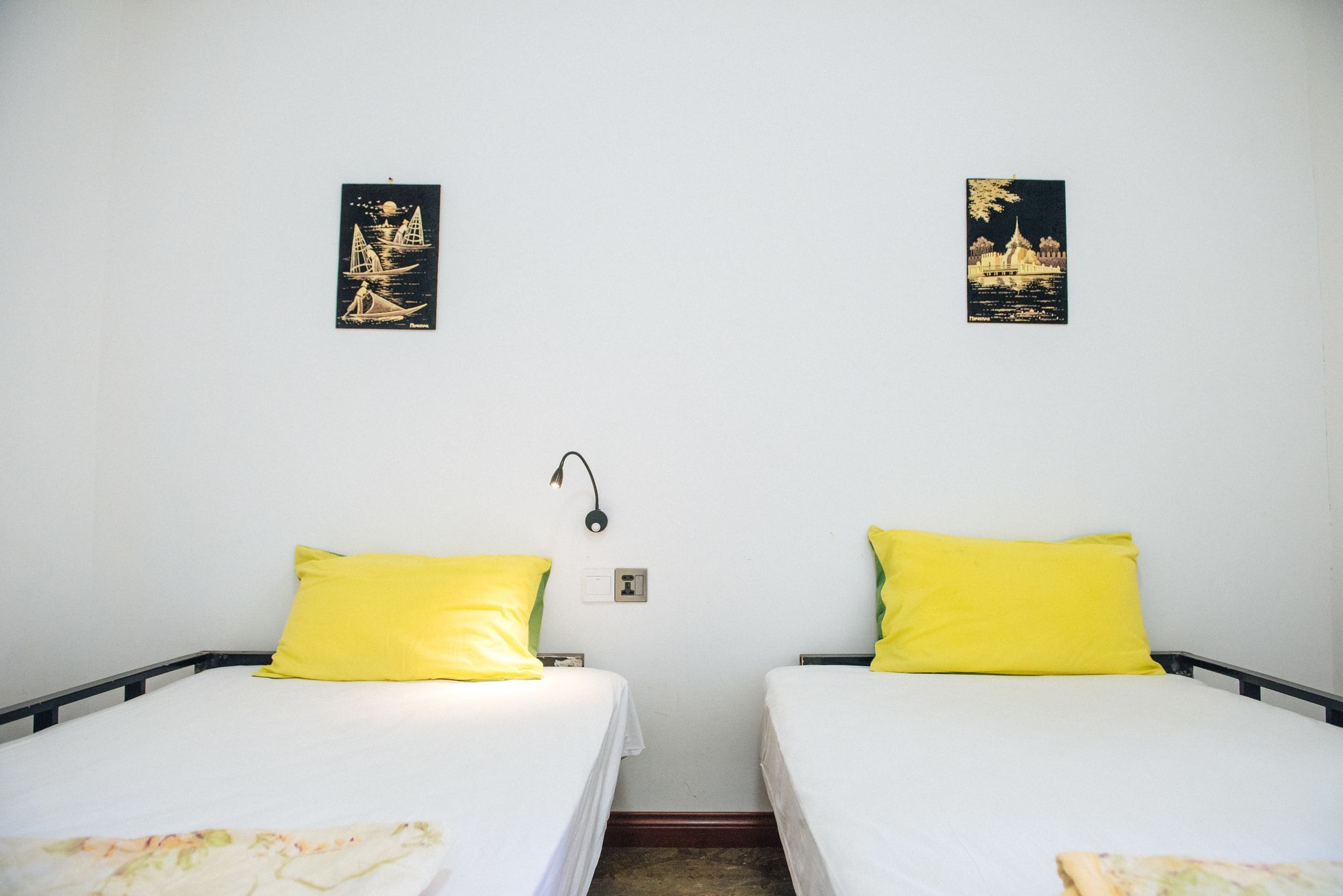 Dengba Hostel Yangón Exterior foto