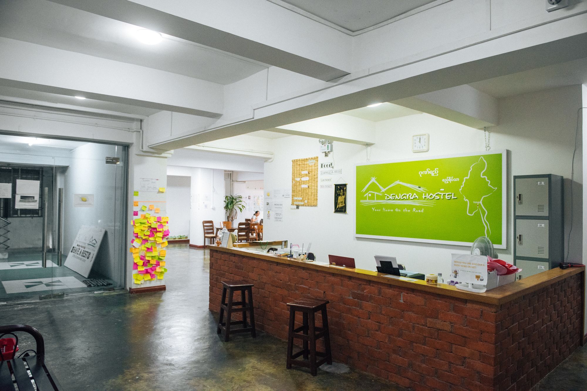 Dengba Hostel Yangón Exterior foto